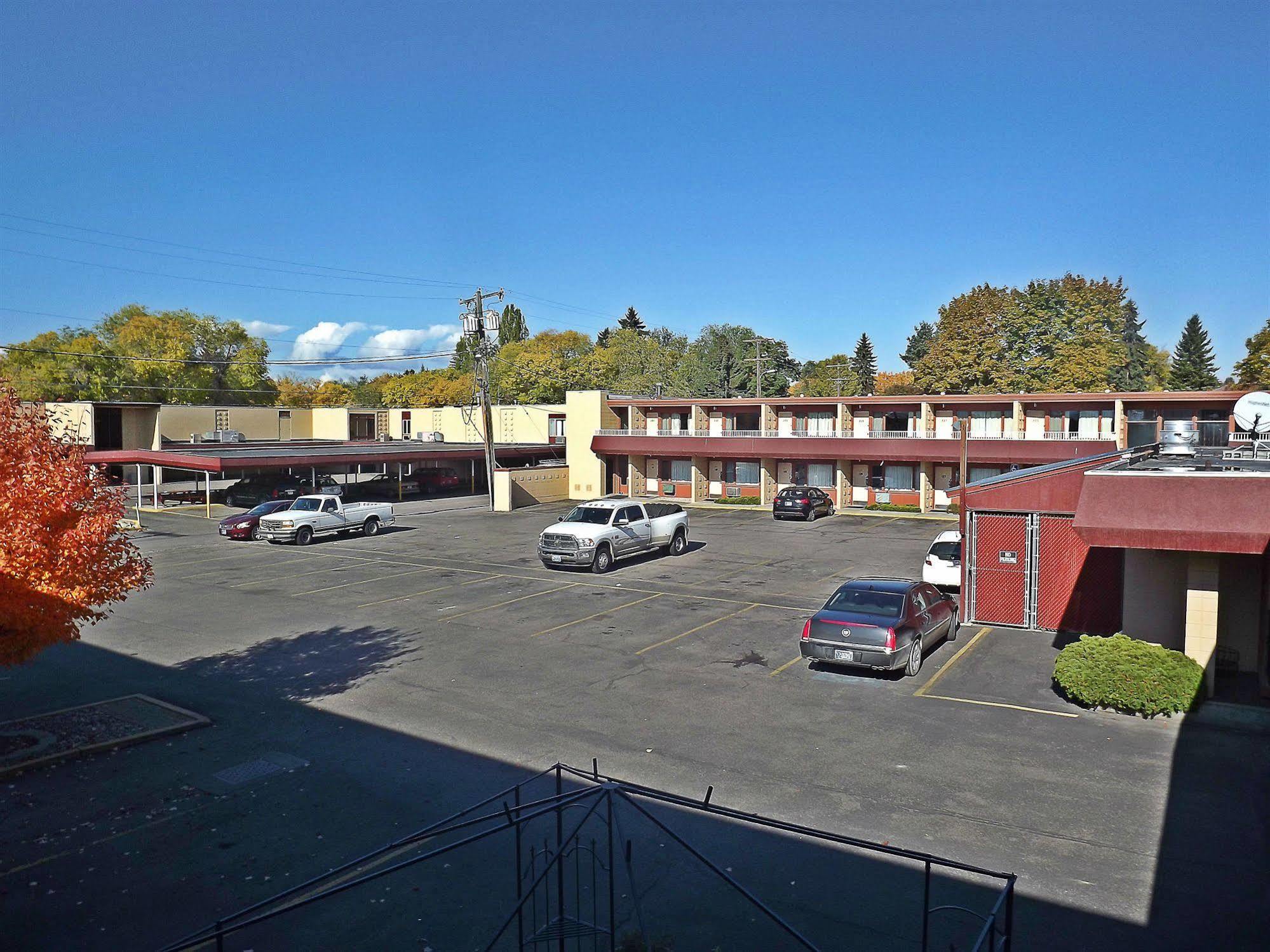 Travelodge By Wyndham Kalispell Exterior foto
